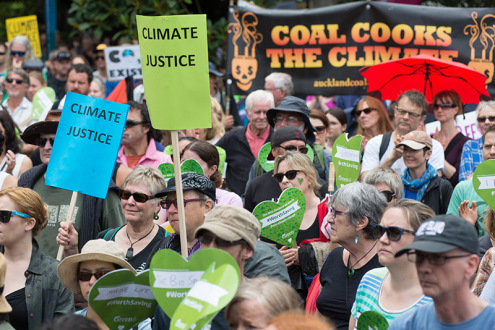 Ahead of the UN Climate Summit in Paris about 15,000 New Zealanders take part in the Peoples Climate March in Queen St, Auckland, kicking off what will be the largest climate mobilisation the world has ever seen. Over the weekend there will be marches in more than 2000 cities around the globe, and in 34 other New Zealand locations, challenging the leaders of the world to take real climate action.